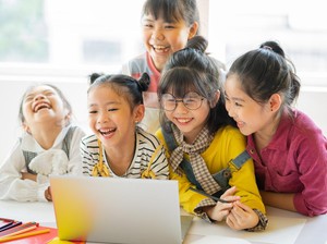 Norwegia Larang Anak SD Pakai AI Agar Tak Lupa Baca Tulis