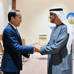 Jokowi '4 Mata' dengan MBZ di KTT G20 India, Bahas Apa?