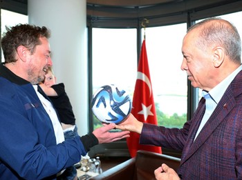 Hamas-Israel Panas Ulah Elon Musk, Bos Twitter Buka Suara