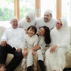 Ada 3 Tipe Generasi Sandwich, Kamu yang Mana?