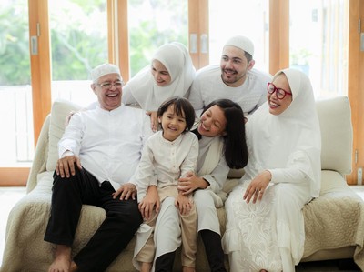 Ada 3 Tipe Generasi Sandwich, Kamu yang Mana?