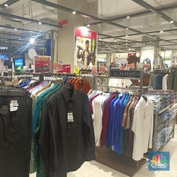 Mau Kece di 2024? Buruan ke Transmart, Harga Baju Lagi Diskon