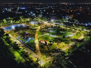 Main ke Taman Cahaya Surabaya Yuk: Ruang Hijaunya Sungguh menyegarkan