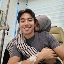 Vidi Aldiano Buka-Bukaan Sakit Kanker Ginjal, Ini 8 Gejalanya