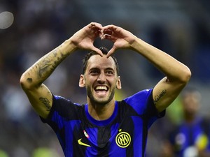 Pede Banget! Calhanoglu Ngaku Lebih Baik dari Toni Kroos