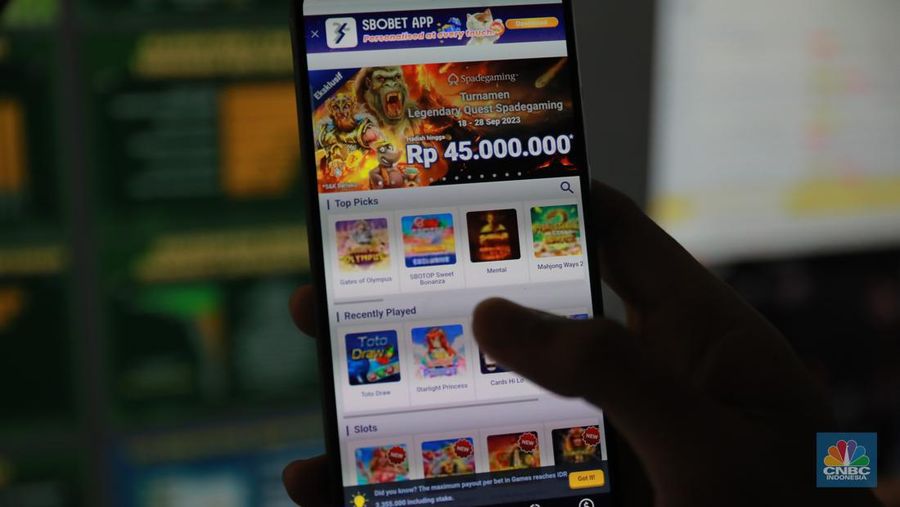 Ilustrasi Judi Online (CNBC Indonesia/Muhammad Sabki)