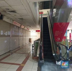 Ramai Toko di Pasar Tanah Abang Tutup, Begini Faktanya