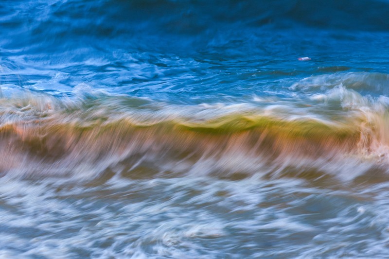 THAILAND-ENVIRONMENT/ An aerial view of green sea water caused by plankton bloom at Chonburi's coastline, Thailand, September 14, 2023. REUTERS/Napat Wesshasartar