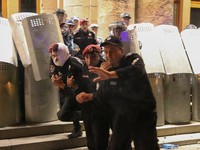Warga Armenia Rusuh, Pemerintah Pasrah 'Dihajar' Azerbaijan