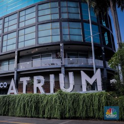 Usai Jual Plaza Atrium Senen, COWL Terancam Didepak dari BEI