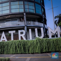 Pasca Lepas Plaza Atrium Senen, Kini BEI Suspensi Saham COWL
