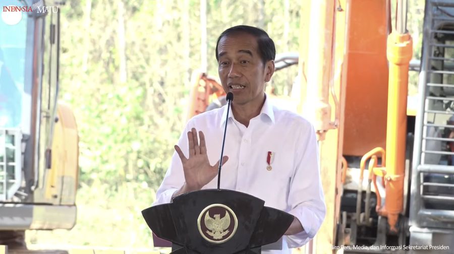 Presiden Joko Widodo saat mengikuti acara Peletakan batu pertama Hotel Nusantara, Penajam Paser Utara, 21 September 2023. (Tangkapan Layar Youtube Sekretariat Presiden)