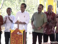 Jokowi: Saya Mengucapkan Terima Kasih Kepada Pak Aguan