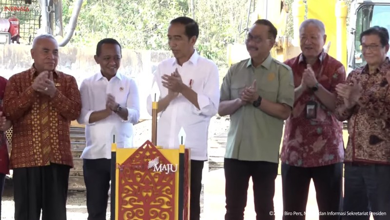 Presiden Joko Widodo saat mengikuti acara Peletakan batu pertama Hotel Nusantara, Penajam Paser Utara, 21 September 2023. (Tangkapan Layar Youtube Sekretariat Presiden)