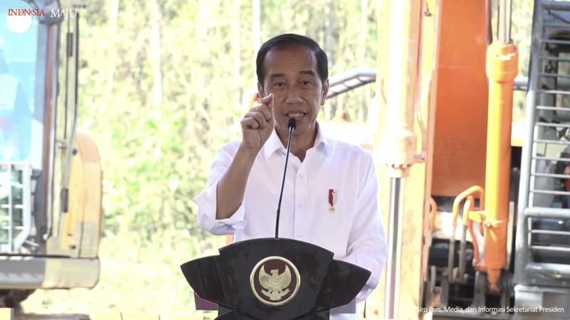 Presiden Joko Widodo saat mengikuti acara Peletakan batu pertama Hotel Nusantara, Penajam Paser Utara, 21 September 2023. (Tangkapan Layar Youtube Sekretariat Presiden)