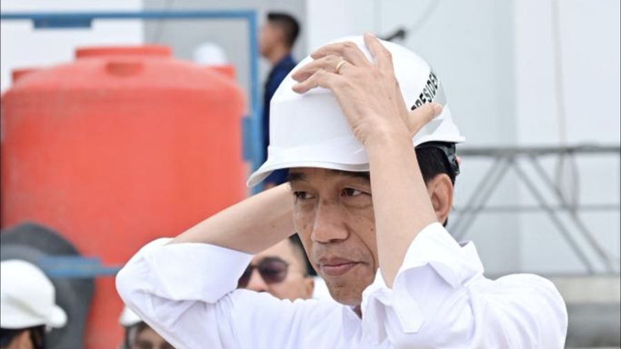 Presiden Joko Widodo mengunjungi lokasi pembangunan kantor presiden di Ibu Kota Nusantara (IKN), Kalimantan Timur, Jumat (22/9/2023). (Tangkapan Layar x/@Jokowi)