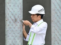 Bak Tukang Bangunan, Jokowi Pasang Baja Proyek Istana di IKN