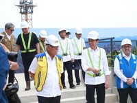 Blusukan ke Pasar, Jokowi Tiba-Tiba Beri Tugas Ini ke Menteri PUPR