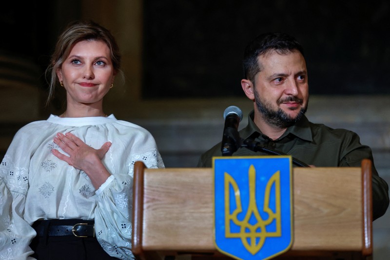 President of Ukraine Volodymyr Zelenskiy thanks Americans for their support of Ukraine in the war with Russia, alongside his wife Olena Zelenska, during a speech at the National Archives in Washington, U.S., September 21, 2023. REUTERS/Evelyn Hockstein