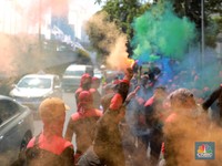 Ratusan Buruh Demo, Teriak Harga Beras Terus Naik