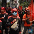 Buruh Minta UMP 2024 Naik 15%, Kemnaker: Pakai Rumus Apa?