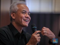 Potret Capres PDIP Ganjar Pranowo Blusukan ke Transmedia