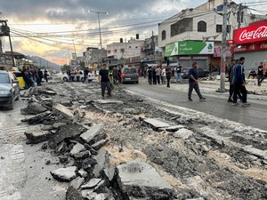 Israel Serang Tepi Barat, 3 Warga Palestina Tewas-Petugas Medis Ditangkap