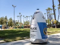 Potret Robocop Polisi Stasiun Kereta New York