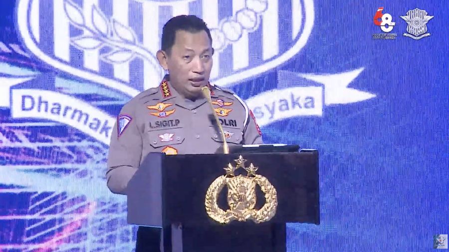 Kepala Kepolisian Negara Republik Indonesia, Jenderal Polisi Drs. Listyo Sigit Prabowo. (Tangkapan Layar Youtube NTMC POLRI)
