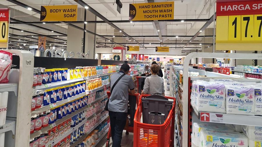 Transmart Full Day Sale pada, Selasa, (26/9/2023). (CNBC Indonesia/Khoirul Anam)