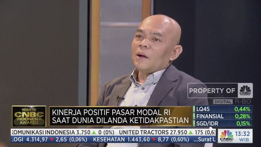 Chief Digital Officer PT. Mega Capital Sekuritas (Investasiku), Firman Marihot dalam Road to CNBC Indonesia Awards 2023. (Tangkapan Layar CNBC Indonesia TV)