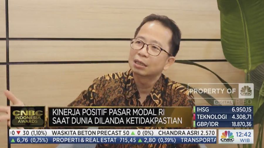 Direktur Utama PT. Aldiracita Sekuritas Indonesia, Rudi Utomo dalam Road to CNBC Indonesia Awards 2023. (Tangkapan Layar CNBC Indonesia TV)
