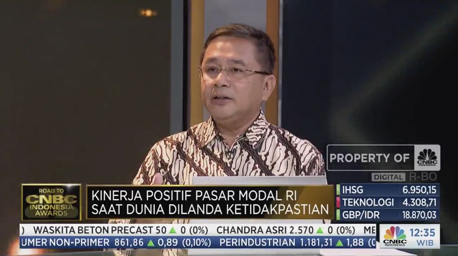 Komite Ketua Umum Asosiasi Perusahaan Efek Indonesia (APEI) Tahun 2023-2026, Jhon C.P. Tambunan dalam Road to CNBC Indonesia Awards 2023. (Tangkapan Layar CNBC Indonesia TV)
