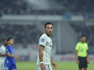 Persib Berpisah dengan Ezra Walian