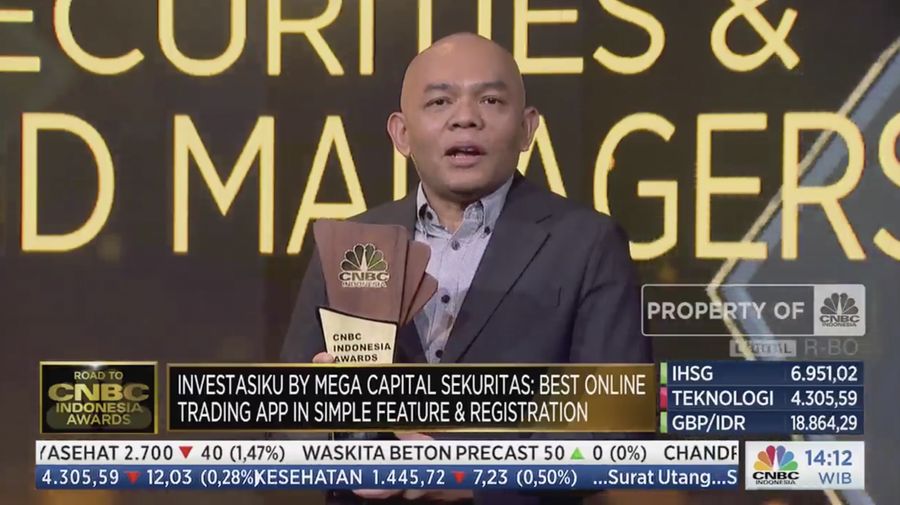 Pemenang Kategori Best Online Trading APP In Simple Feature & Registration dalam CNBC Indonesia Awards 2023 dimenangkan Oleh InvestasiKu. (Tangkapan Layar CNBC Indonesia TV)