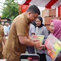 Pemkot Medan Serahkan Bantuan UMKM di Pameran Dagang Lokal