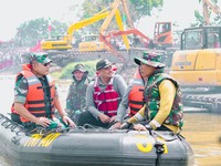 Bobby Nasution Pantau Proses Normalisasi Sungai Deli