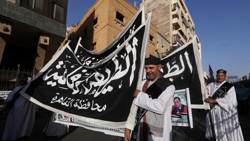 Perayaan Maulid Nabi di distrik Al Azhar, Kairo Lama, Mesir, 27 September 2023. (REUTERS/AMR ABDALLAH DALSH)