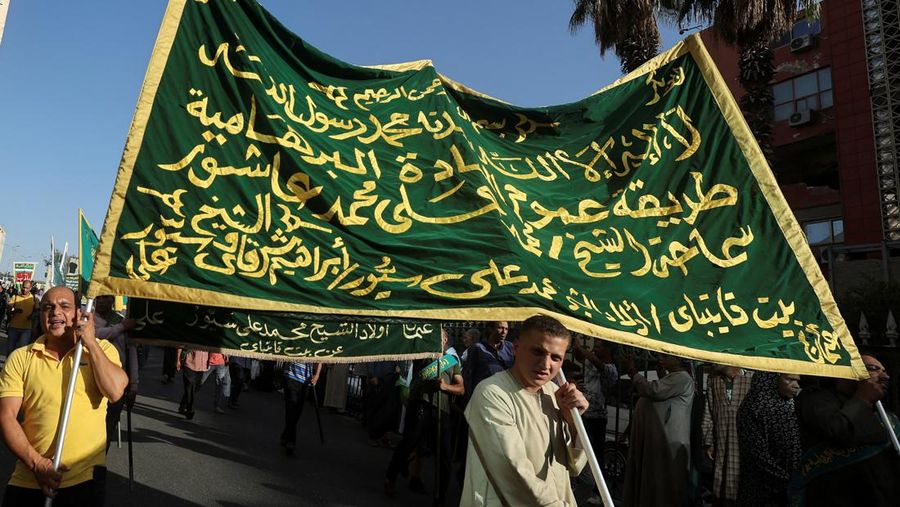 Perayaan Maulid Nabi di distrik Al Azhar, Kairo Lama, Mesir, 27 September 2023. (REUTERS/AMR ABDALLAH DALSH)