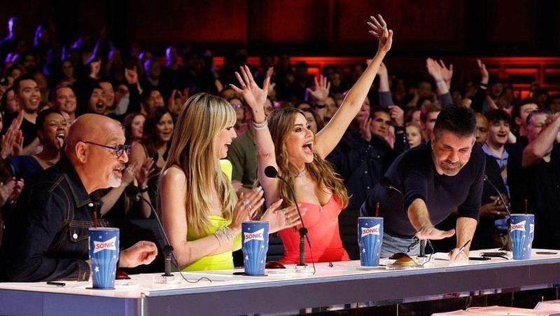 Perjalanan Putri Ariani tak akan selesai meski hanya menjadi Top 4 America's Got Talent (AGT) 2023, setelah hasil voting diumumkan dalam result show pada Kamis (28/9) pagi waktu Indonesia. (Tangkapan layar @arianinismaputri)