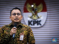 KPK Cecar Eks Dirut Taspen Soal Investasi Rp 1 Triliun