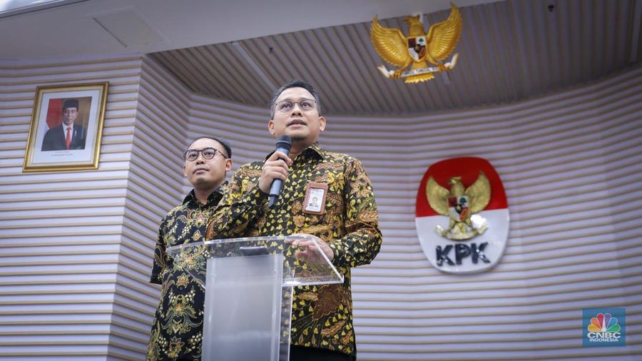 Juru Bicara KPK, Ali Fikri memberikan keterangan saat konferensi pers di gedung Merah Putih, KPK, Jakarta, Jumat (29/9/2023). (CNBC Indonesia/Faisal Rahman)