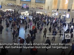 Banjir New York,Jalur Kereta Lumpuh & Warga Terjebak di Jalan