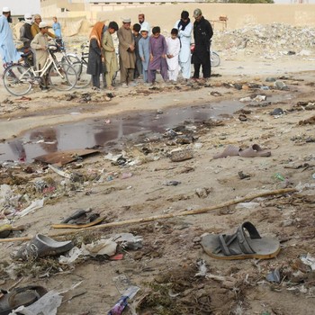 Kejam! 59 Orang Tewas Dari Bom Bunuh Diri di Masjid Pakistan