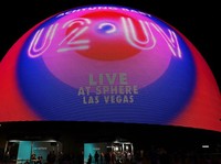 Intip Potret Bola LED Raksasa di Arena Konser Terbesar Dunia