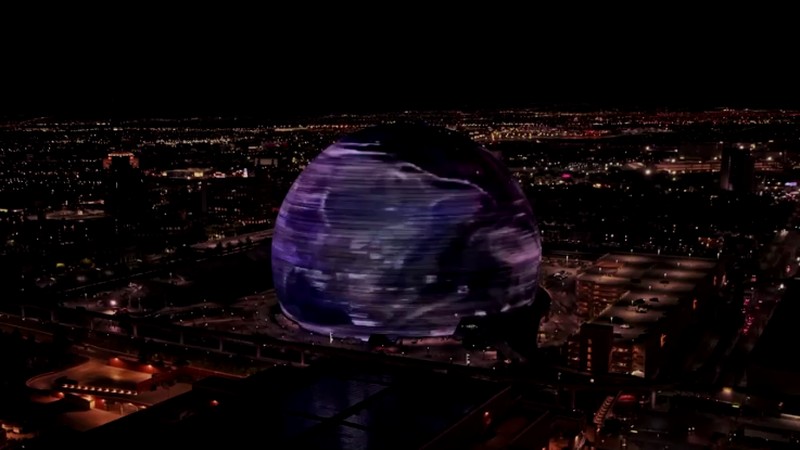 Pemandangan umum malam pembukaan Sphere menjelang pertunjukan band rock Irlandia U2 di The Venetian Resort di Las Vegas, Nevada, pada 29 September 2023. (Ronda Churchill / AFP)