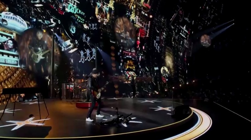 Pemandangan umum malam pembukaan Sphere menjelang pertunjukan band rock Irlandia U2 di The Venetian Resort di Las Vegas, Nevada, pada 29 September 2023. (Ronda Churchill / AFP)