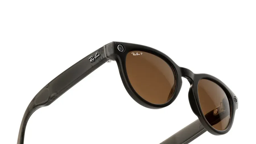 Kacamata Ray-Ban Meta. (Facebook @zuck)