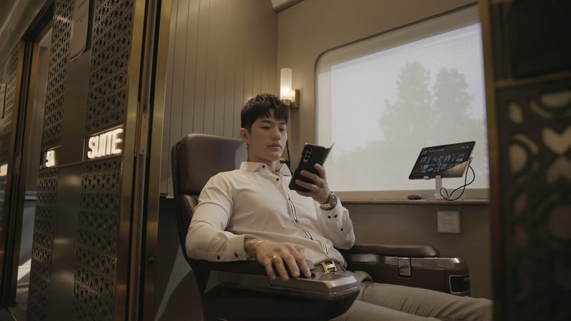 Kereta Api Suite Class Kompartemen. Kereta Api Suite Class Kompartemen. (Instagram @kai121_)