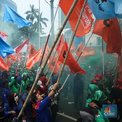 Buruh Ancam Siap Lumpuhkan Pabrik Nasional, Ini Alasannya